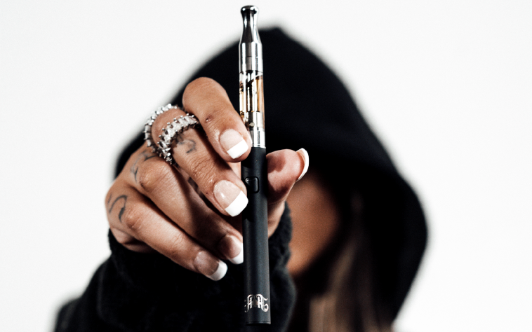 summer-fridays-are-back-with-heavy-hitters-‘sip-&-smoke’