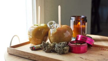 8-juicy-apple-strains-to-keep-the-fall-vibes-going-year-round