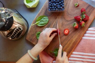 8-of-our-favorite-strawberry-scented-strains 